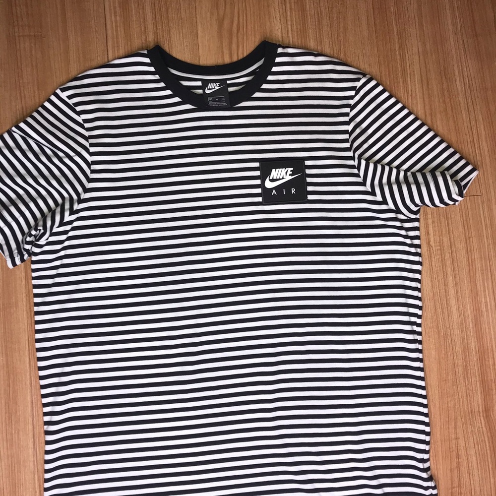 Nike Men's Striped Vintage Short Sleeve Shirt XL